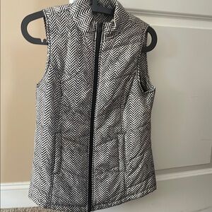 Black and White Chevron Women's Vest, small
